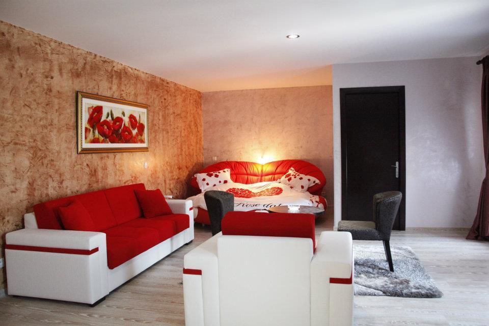 Johnny Hotel Kamenice Esterno foto